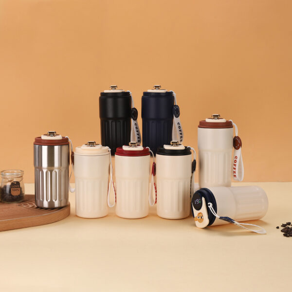 Tasse à café en acier inoxydable isolée
