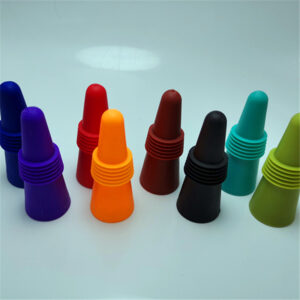 Coque en silicone avec fond en acier inoxydable pour boissons et vins